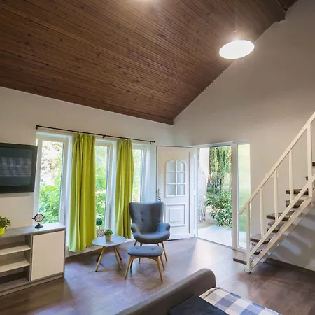 Apartment In Siofok/balaton 38428